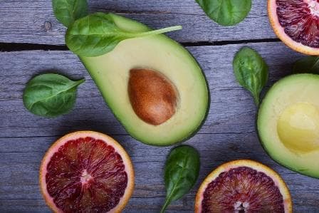 Wat is koolhydraatarme voeding en is het gezond? Bijvoorbeeld avocado?