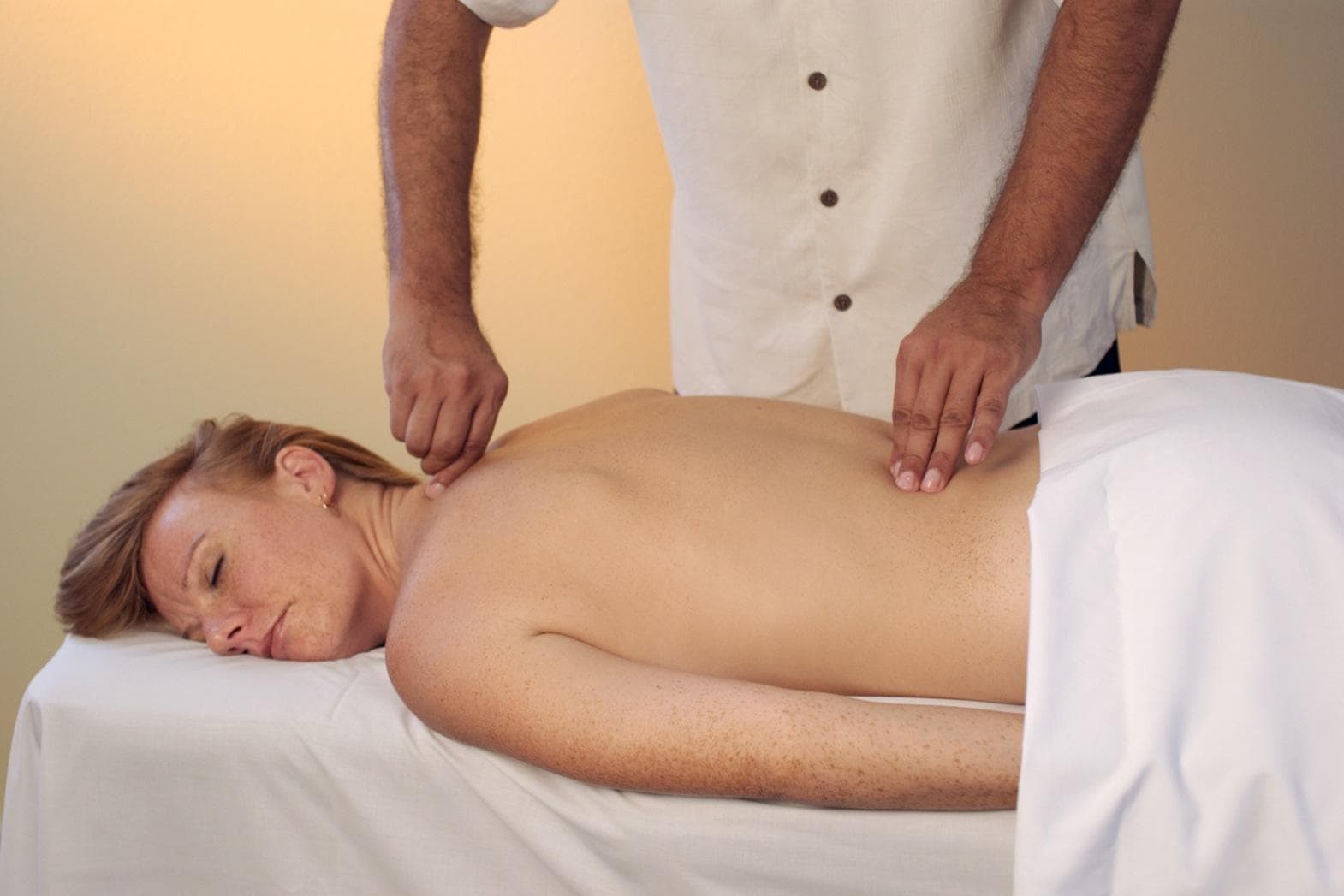 Massage van gewrichten helpt voor reumapatiënten